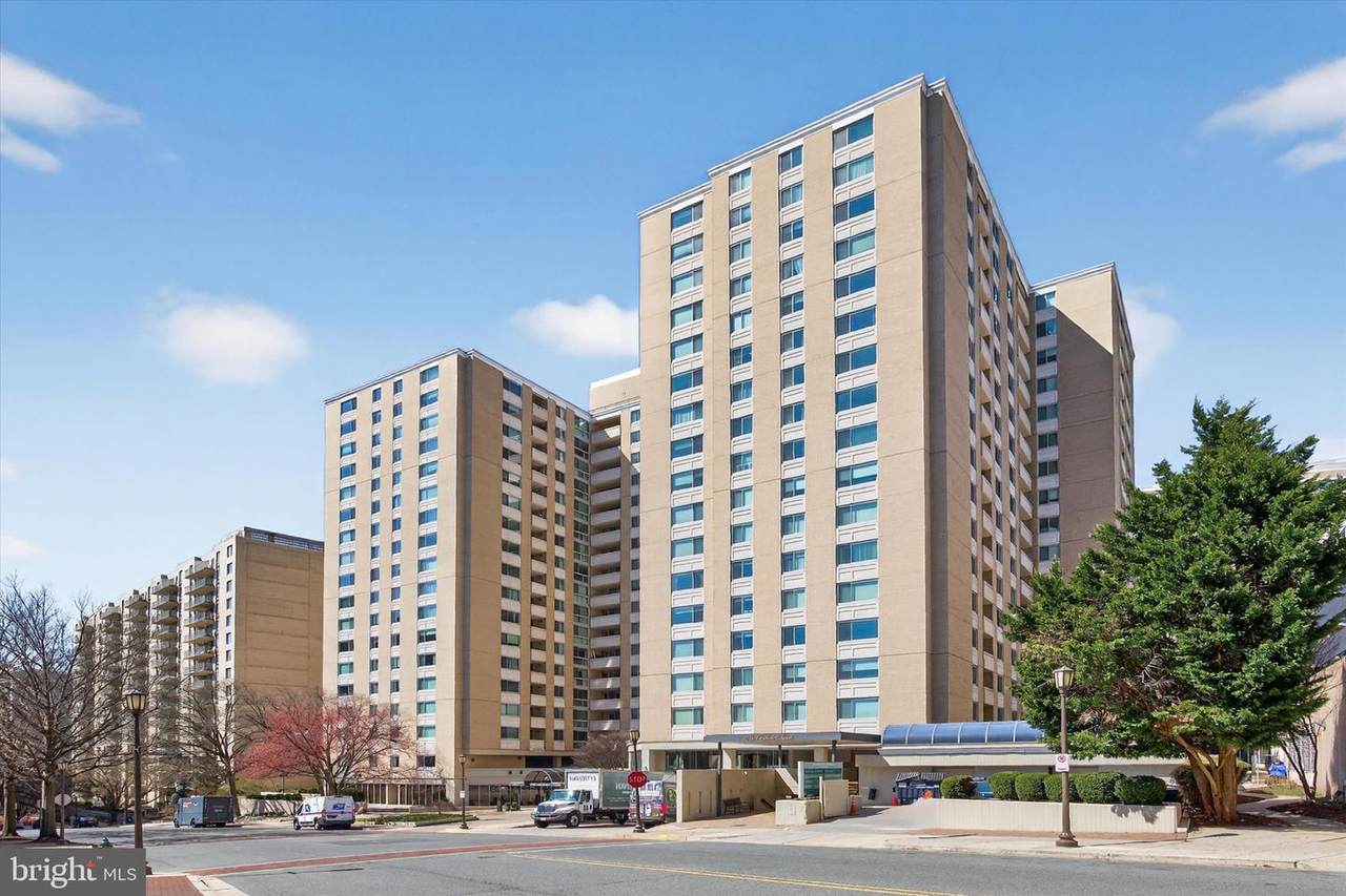 4601 Park Avenue - Photo 1