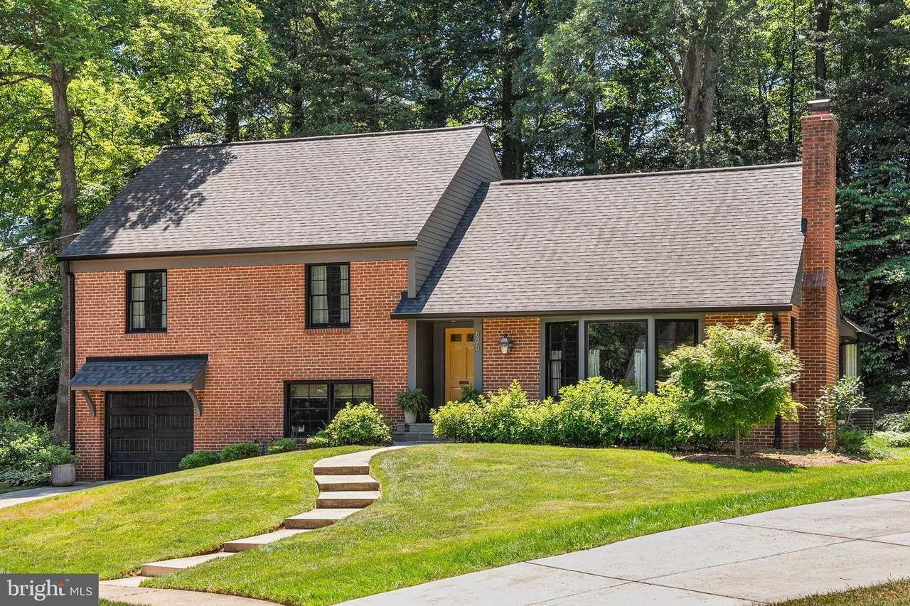 825 Elaine Court - Photo 1