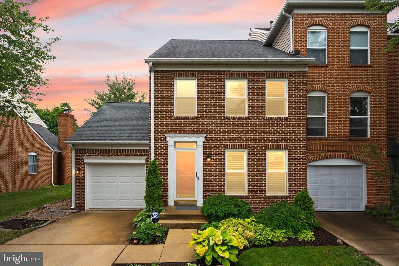 12056 Edgemere Circle - Photo 1