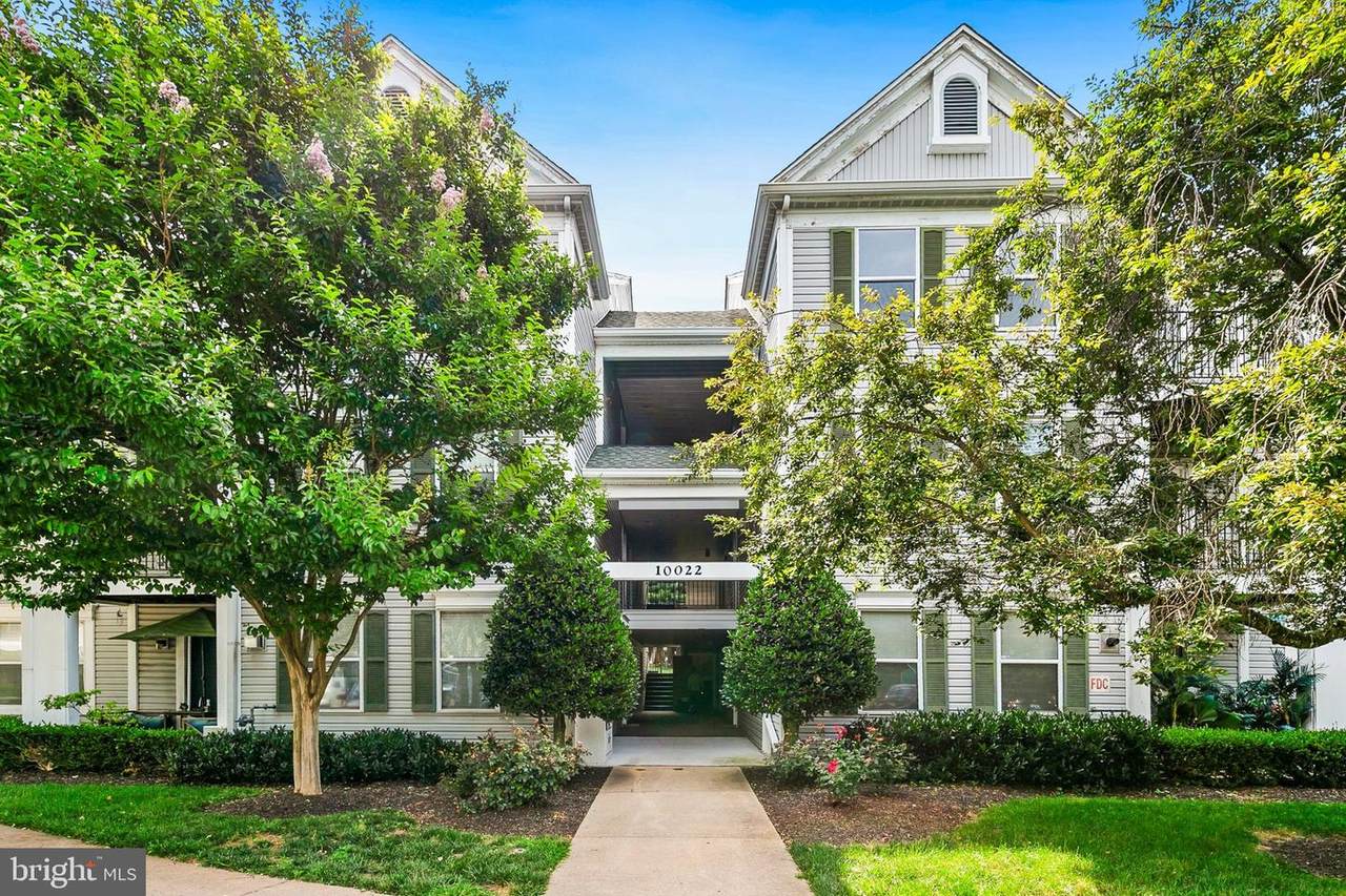 10022 Vanderbilt Circle - Photo 1