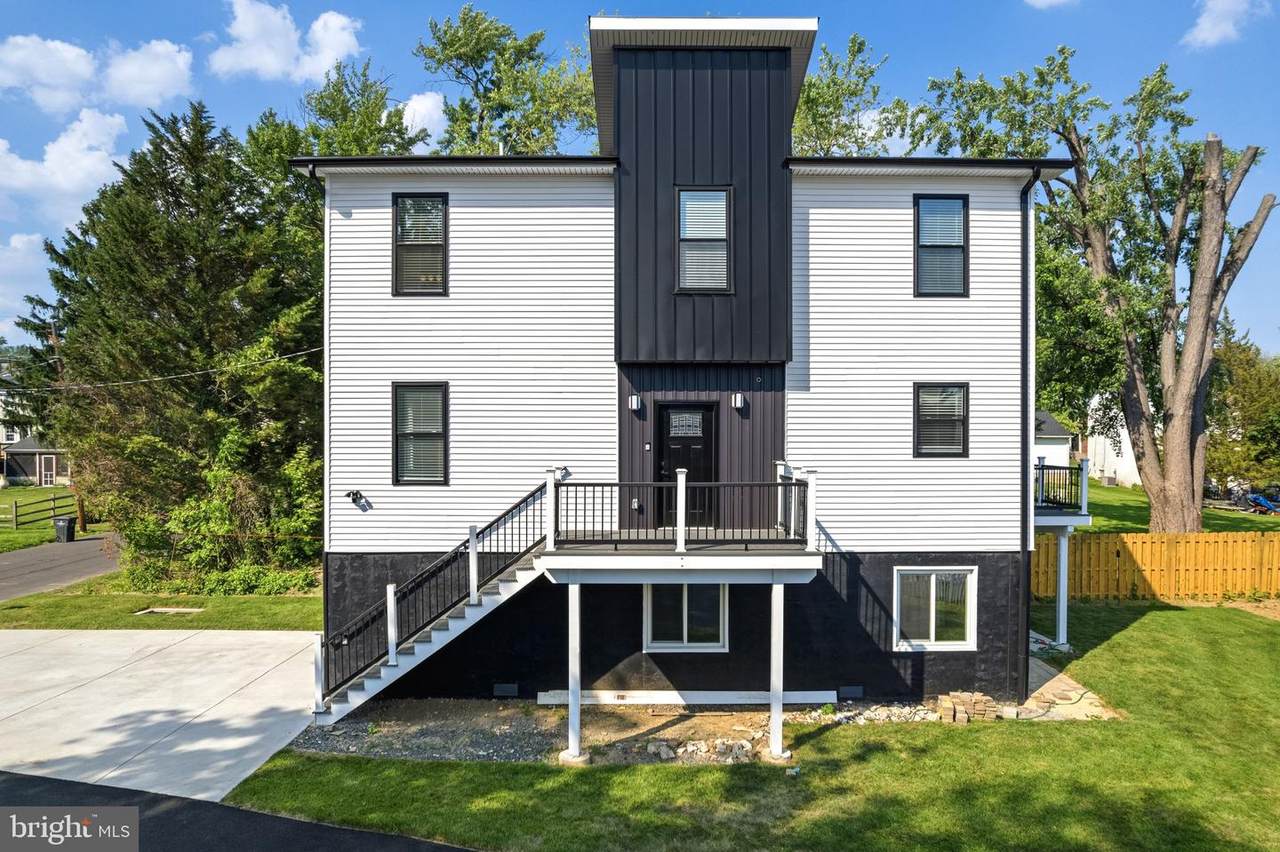 2370 Randolph Street - Photo 1