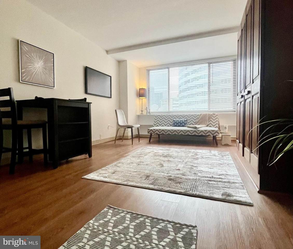 1121 Arlington Boulevard - Photo 1