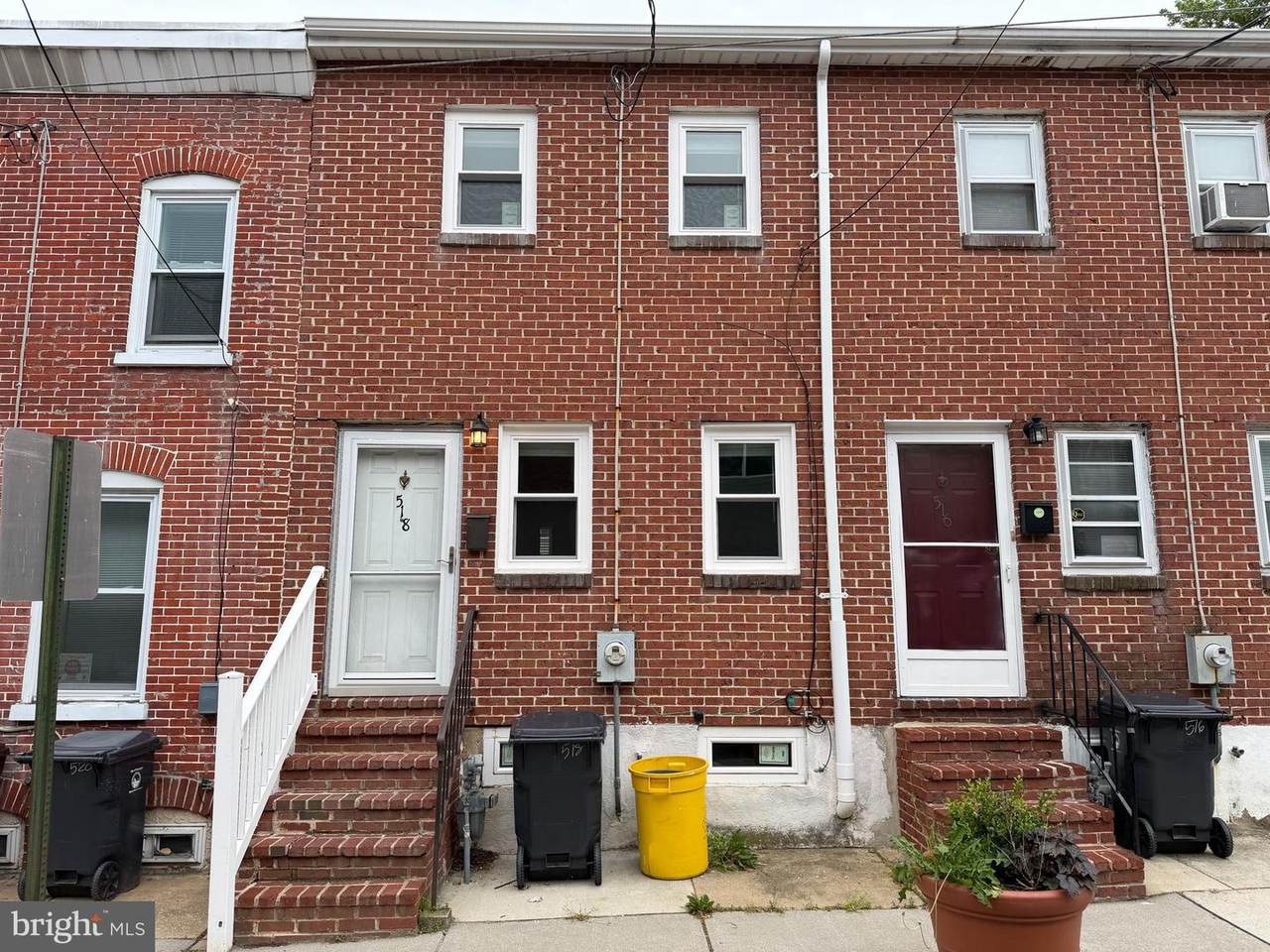 518 12TH Street - Photo 1
