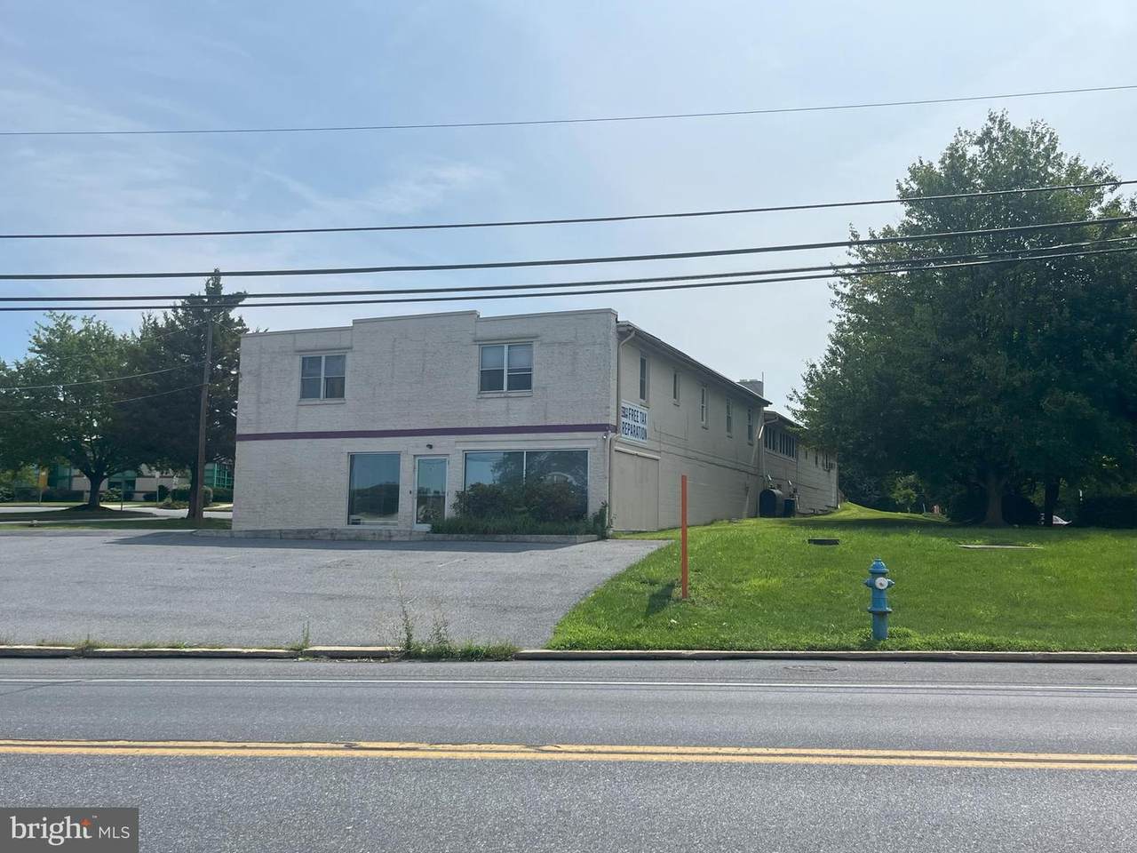 560 Reading Road - Photo 1