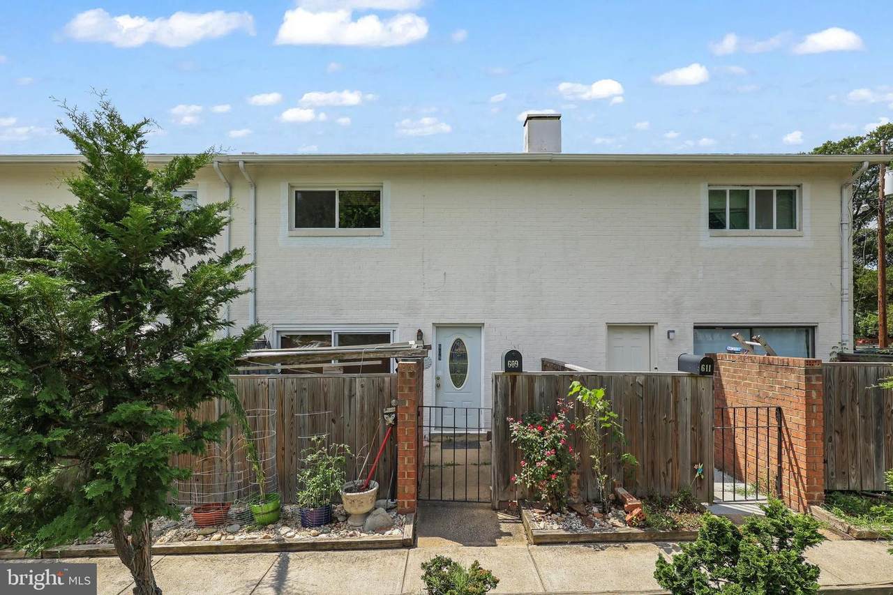 609 Jefferson Street - Photo 1
