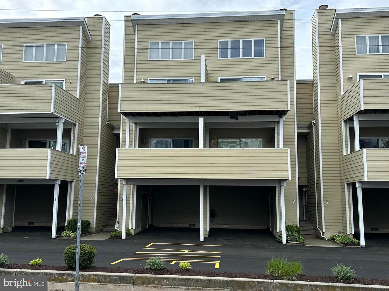 40118 Carolina Avenue - Photo 1