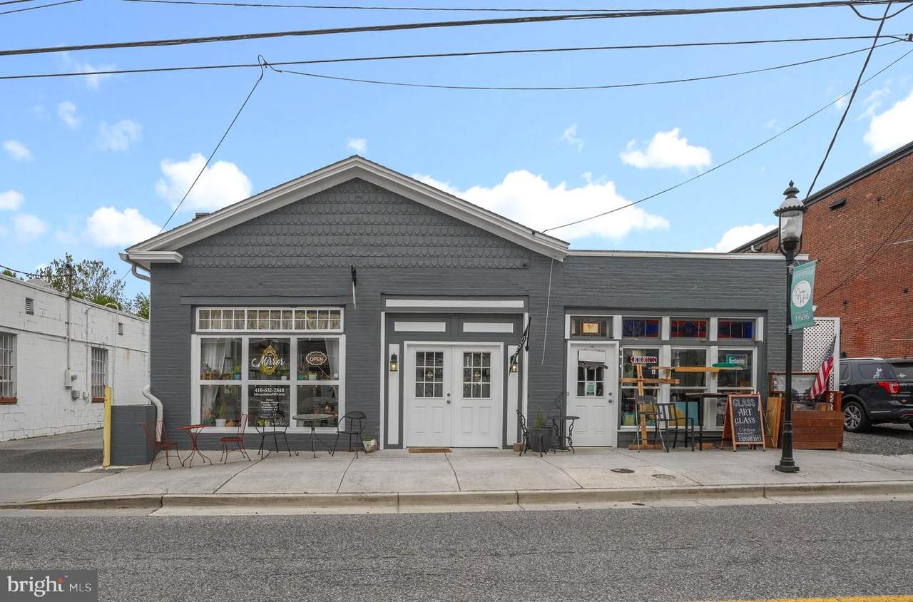 302 Washington Street - Photo 1