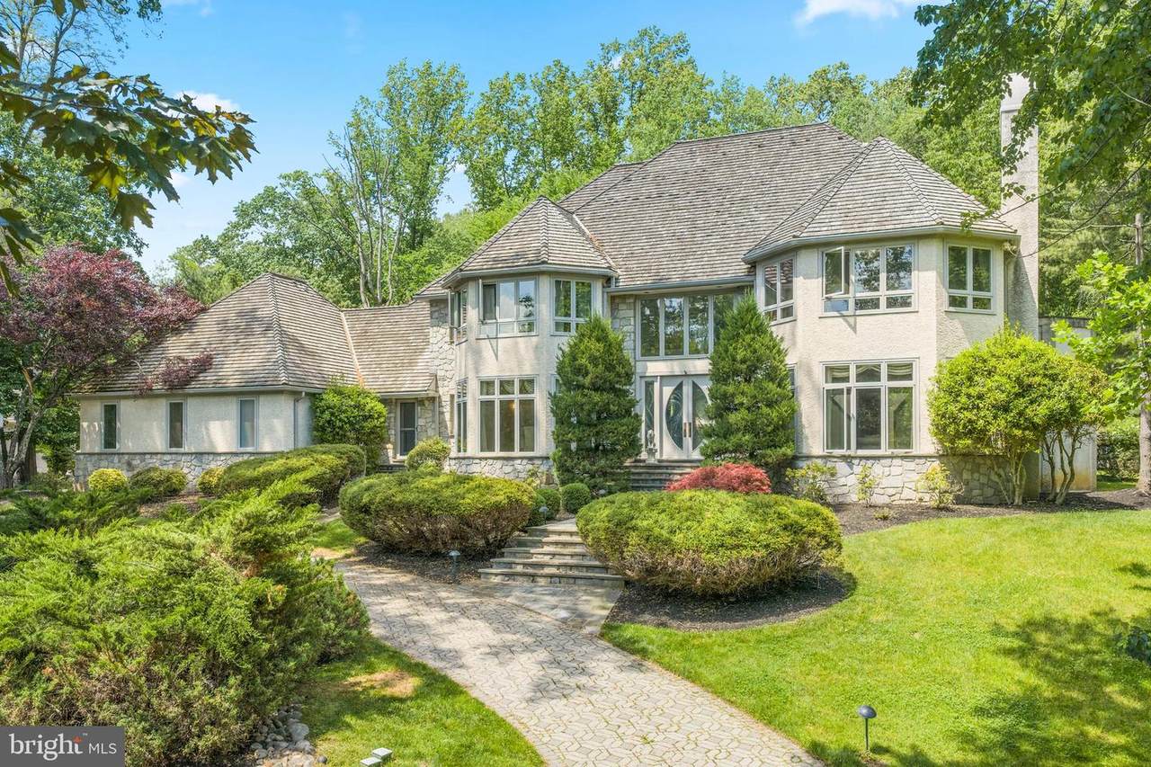 46 Sleepy Hollow Drive - Photo 1