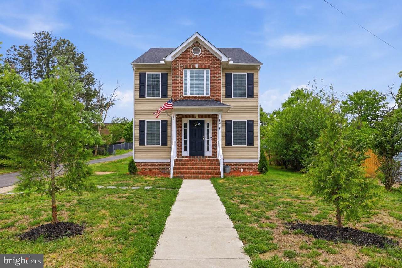 8528 Engleside Street - Photo 1