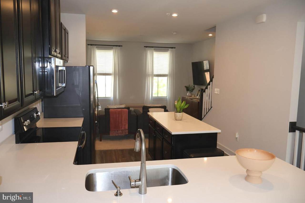 230 Newkirk Street - Photo 1