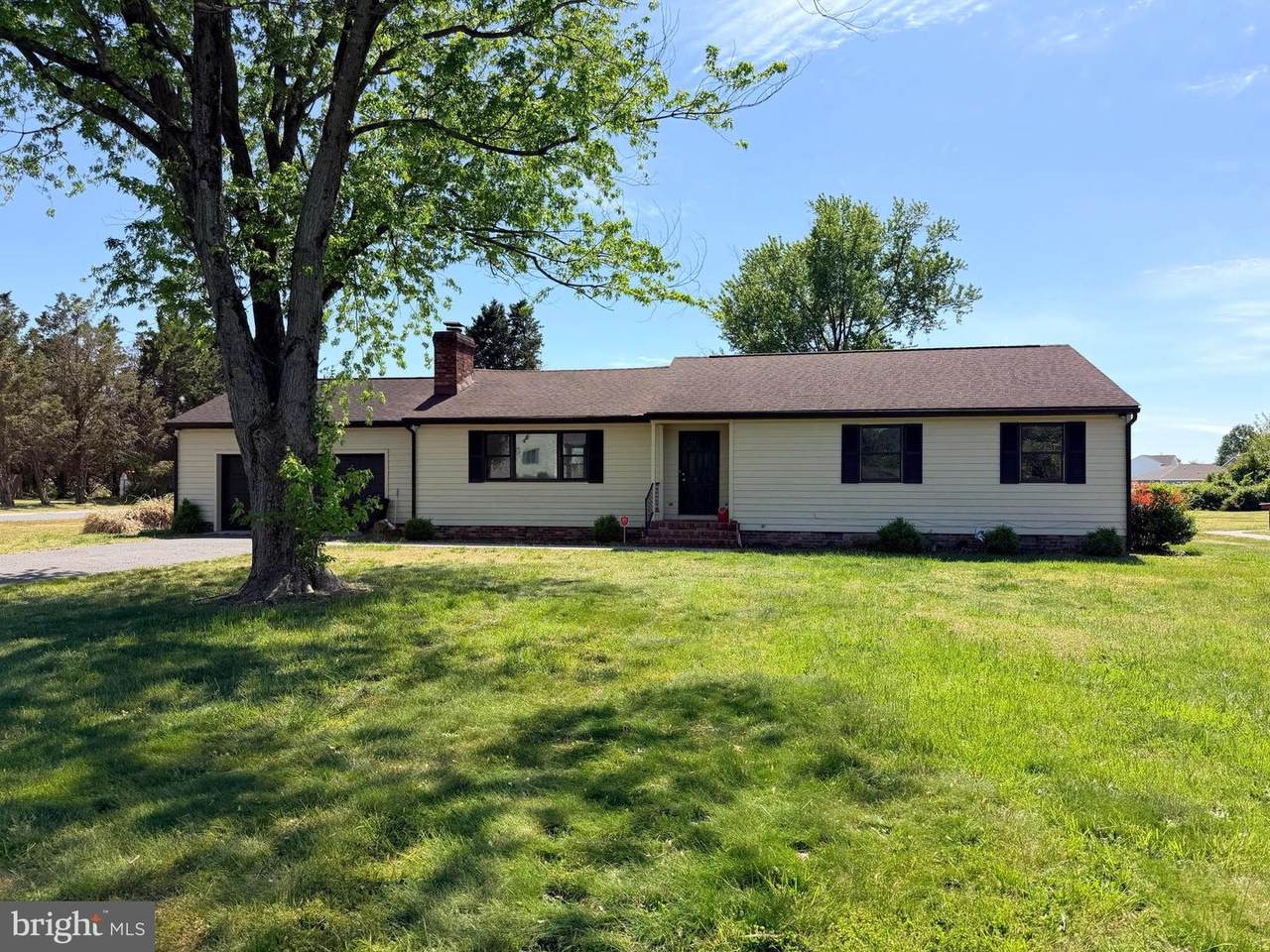 1122 Nevins Place - Photo 1