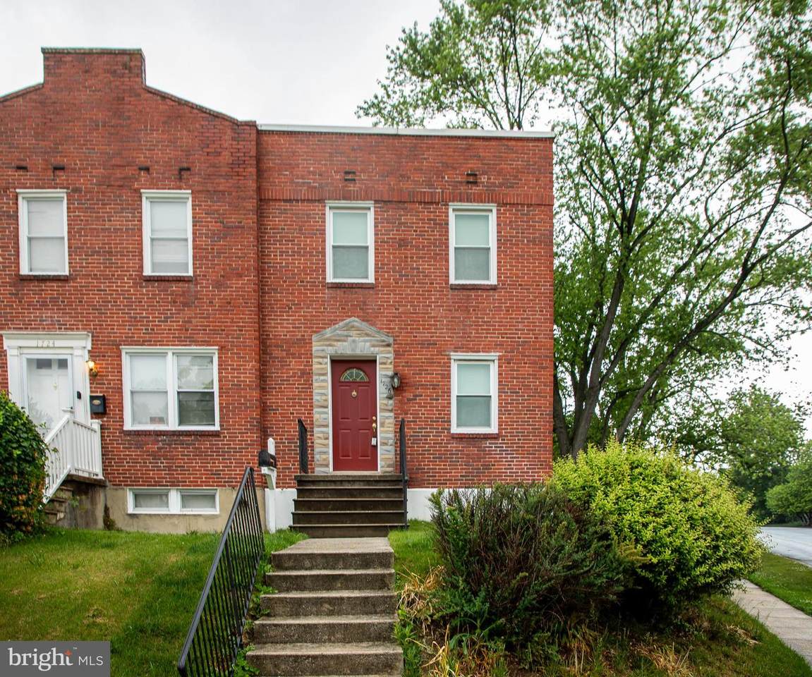 1726 Redwood Avenue - Photo 1