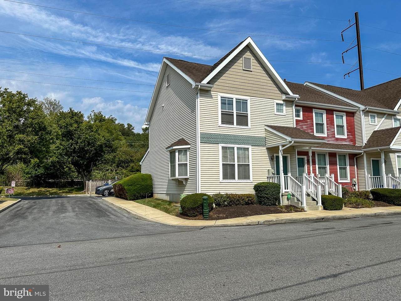 901 Merchant Street - Photo 1