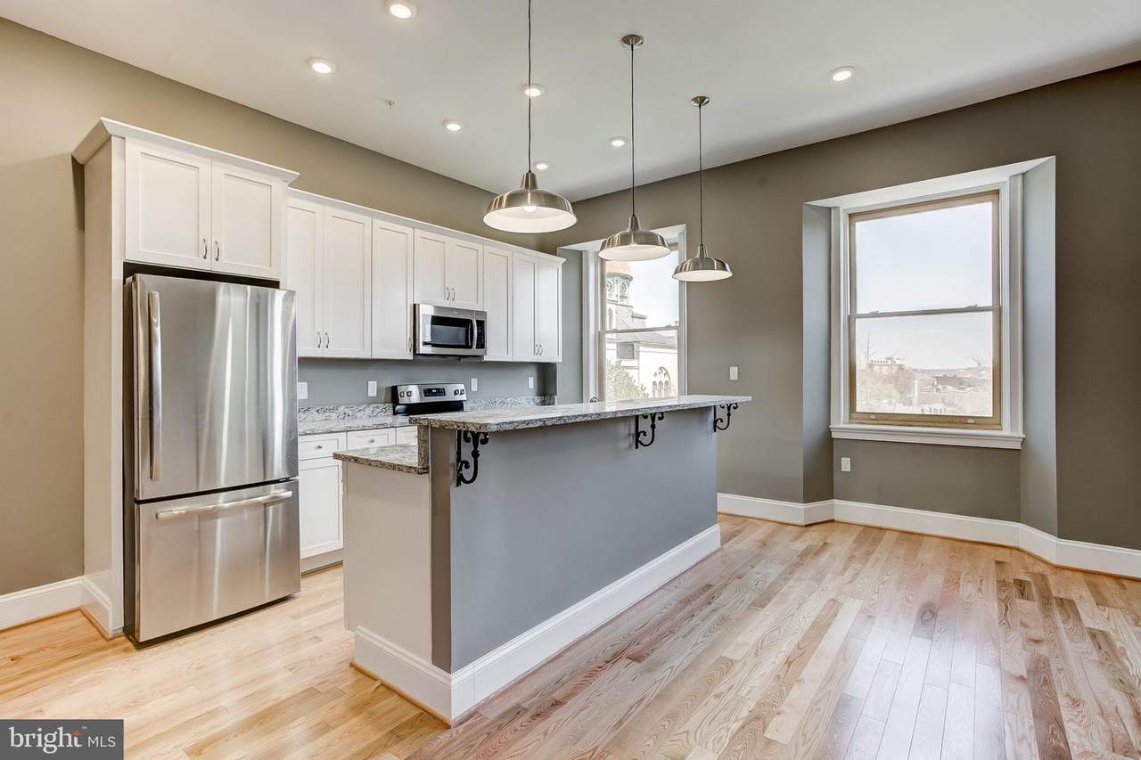 1214 Eutaw Place - Photo 1