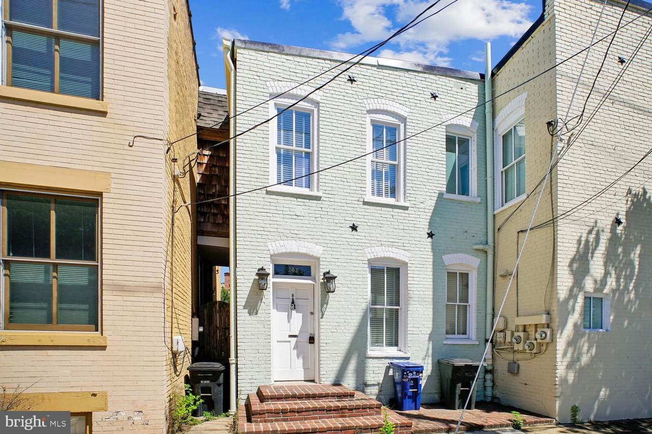921 Cameron Street - Photo 1