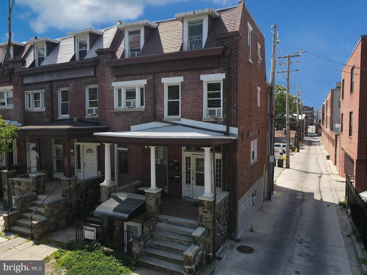 101 33RD Street - Photo 1