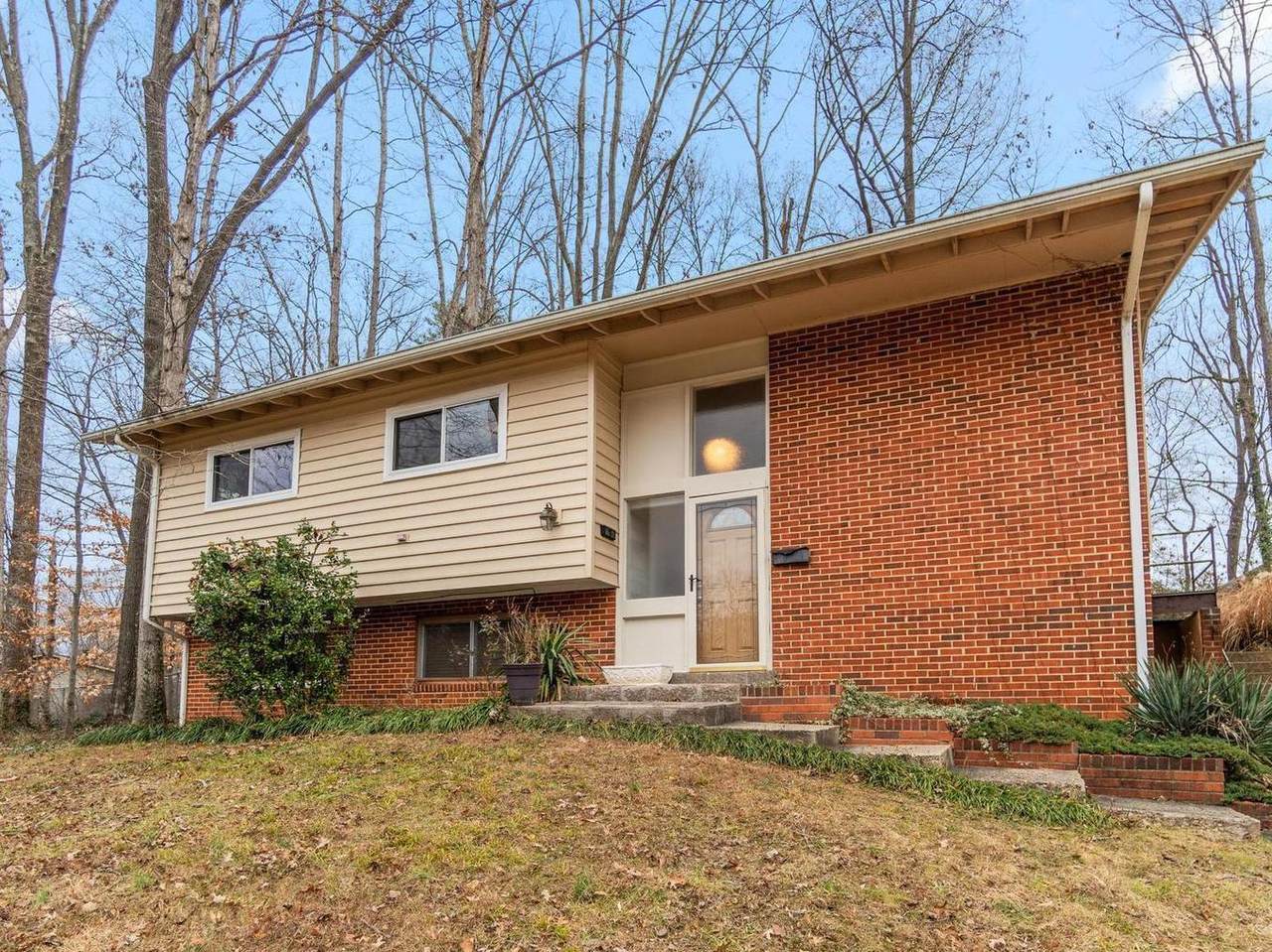 6505 Farley Street - Photo 1
