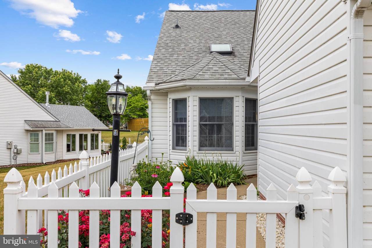 11330 Savannah Drive - Photo 1