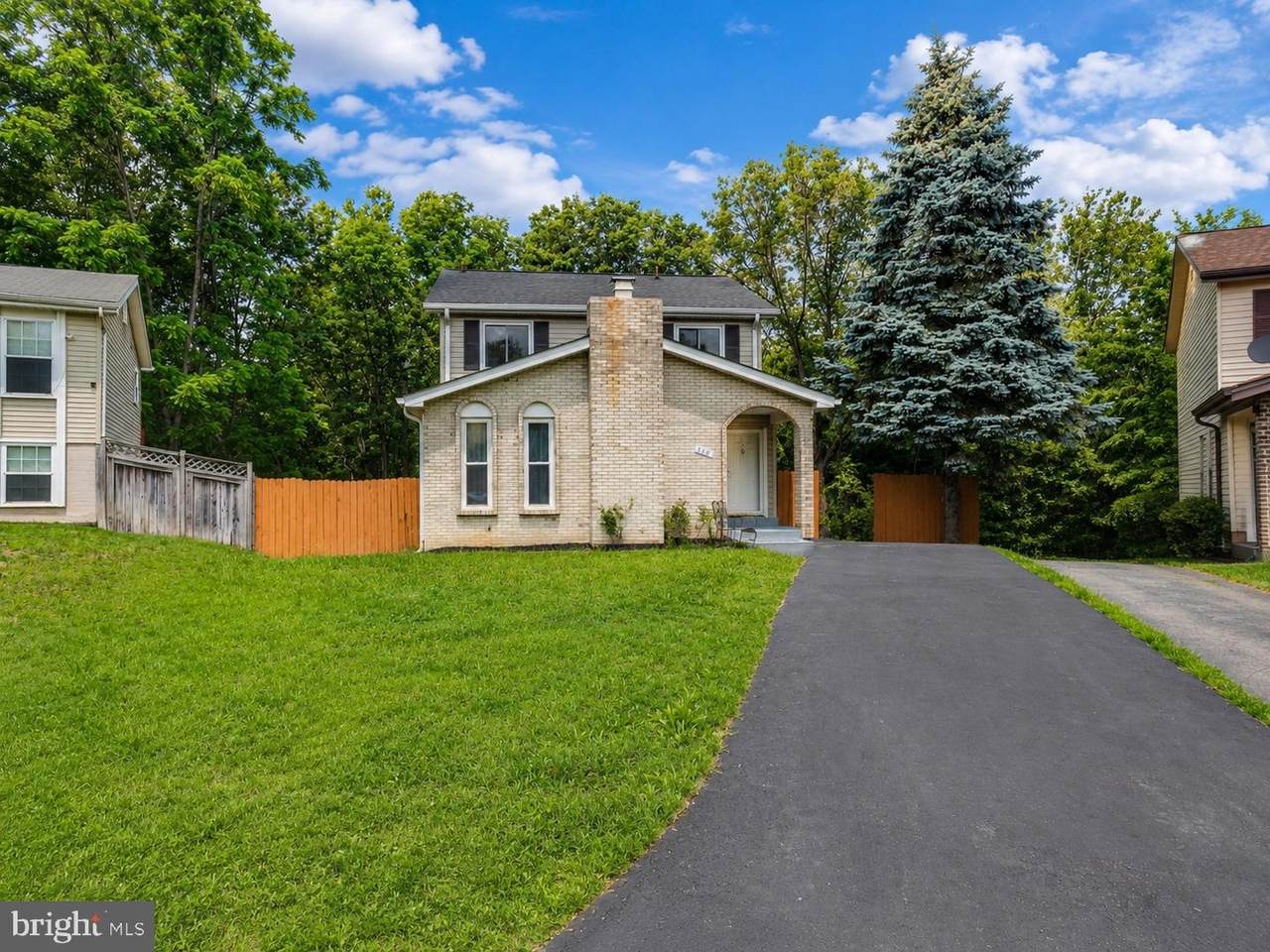 310 Newman Court - Photo 1