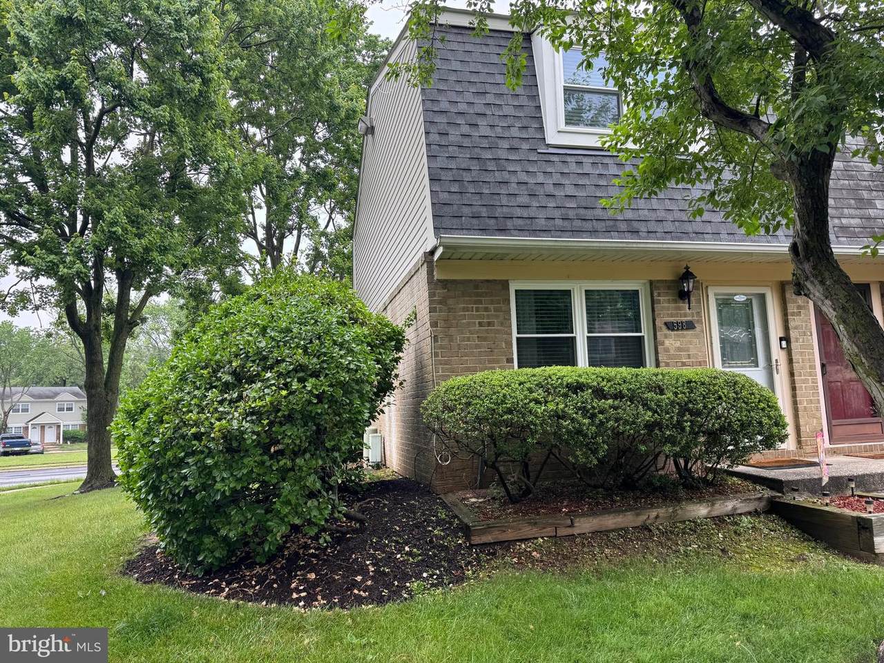 598 Belmawr Place - Photo 1