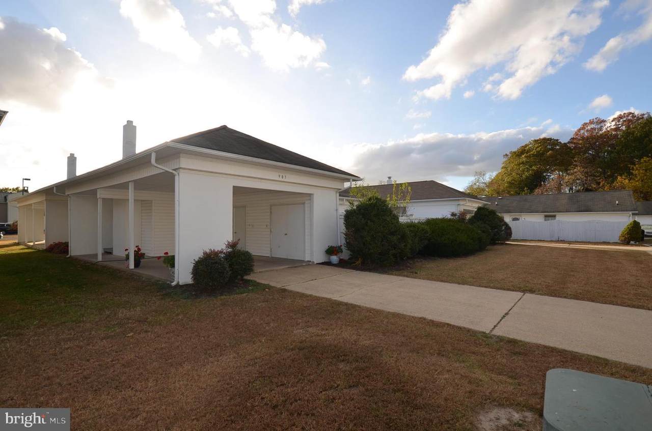 903 Houston Drive - Photo 1