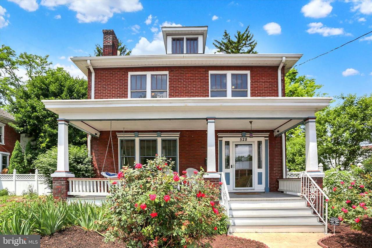 528 Hanover Street - Photo 1