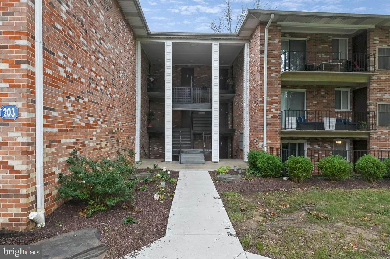 203-F Victor Parkway - Photo 1