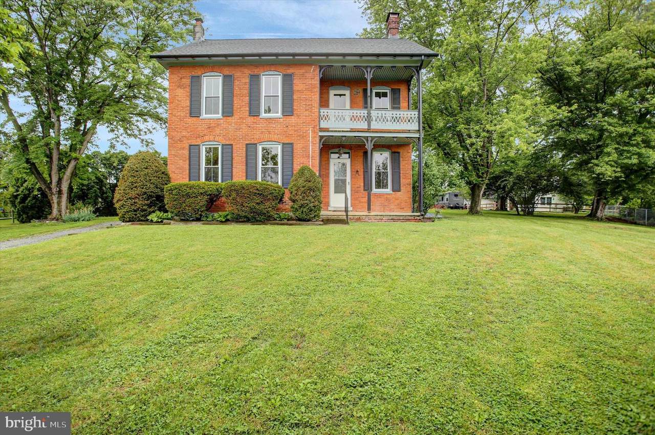 1655 Farm Lane - Photo 1