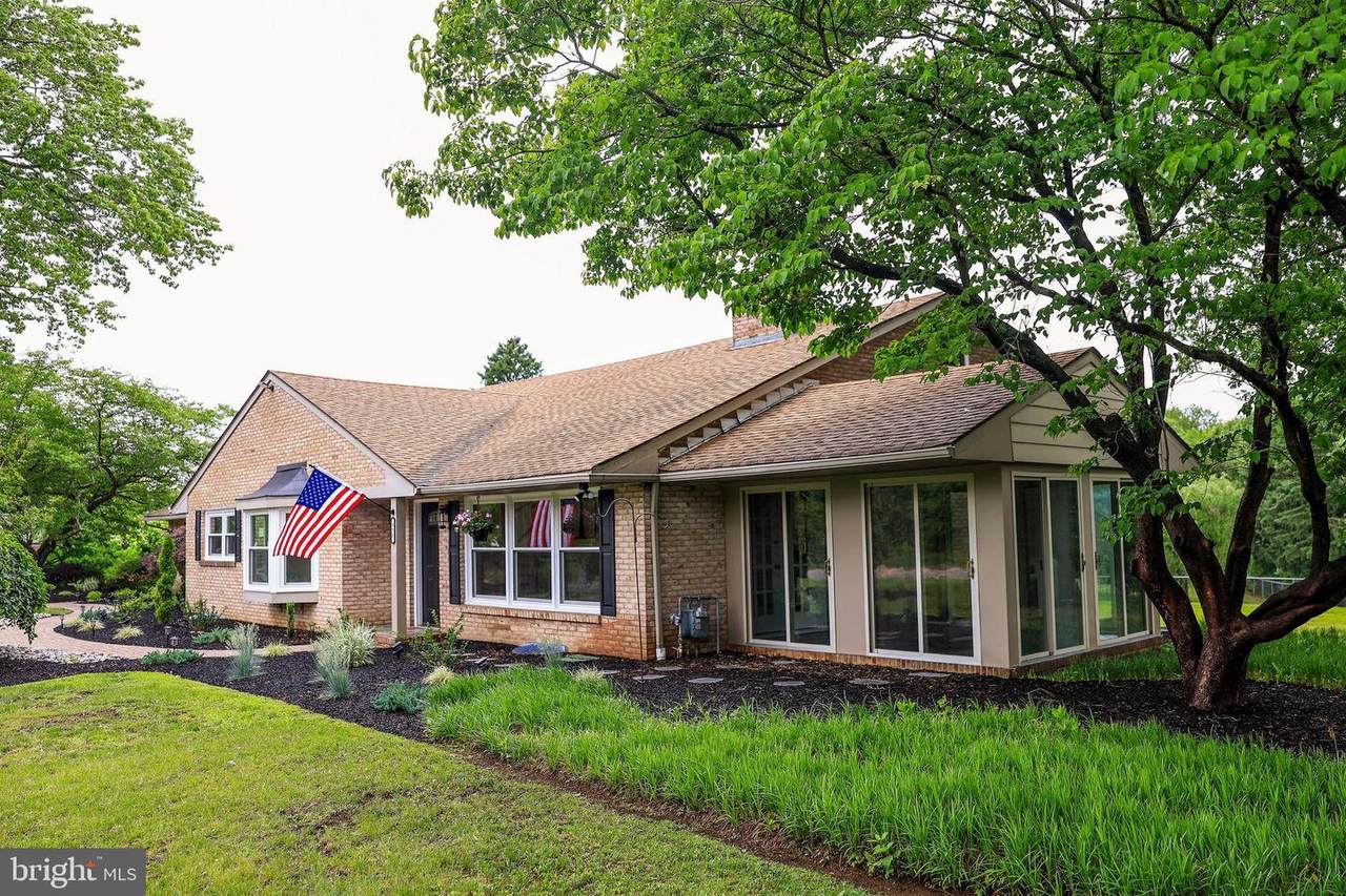 373 Kings Highway - Photo 1