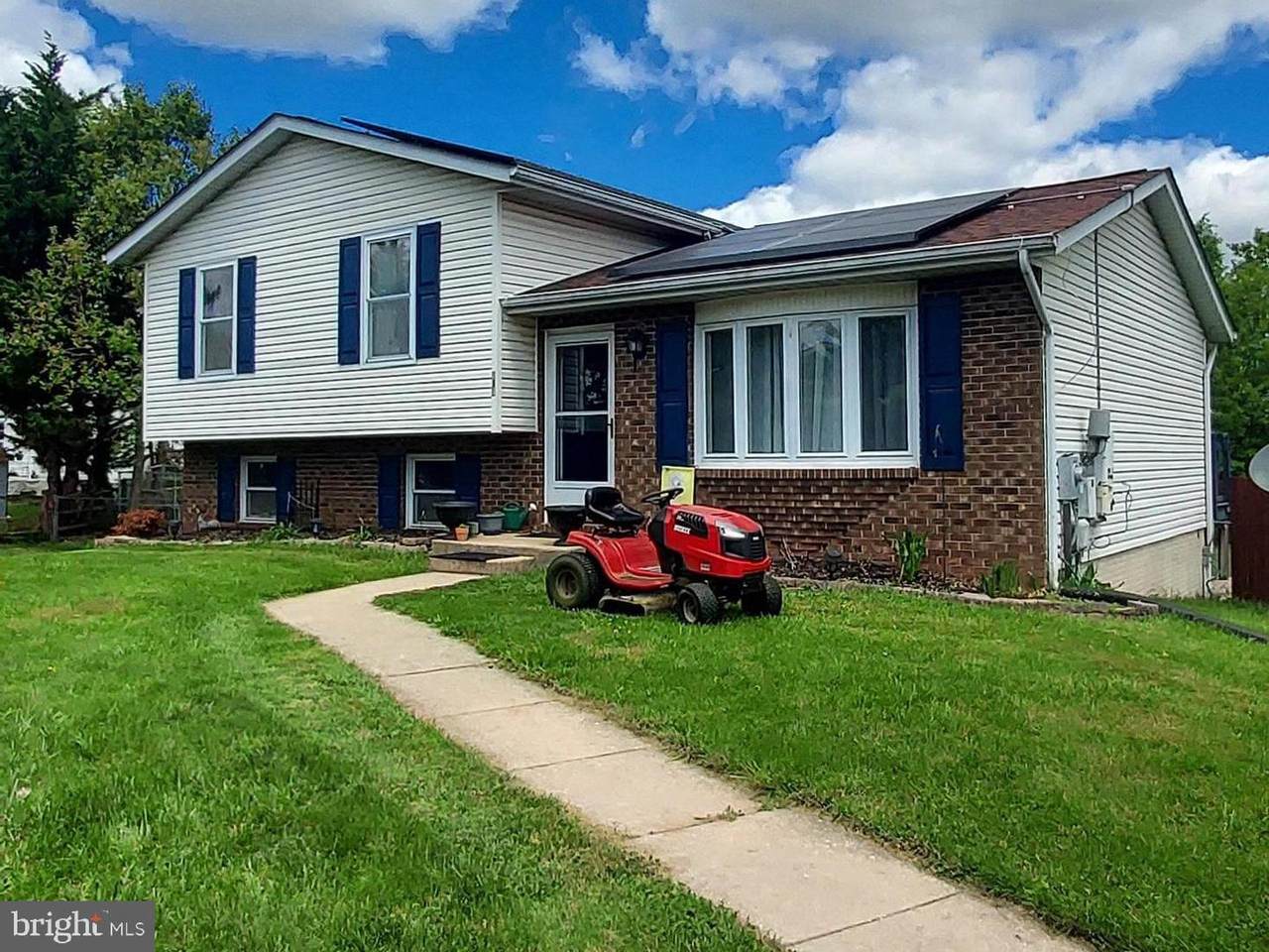 214 Grand Drive - Photo 1