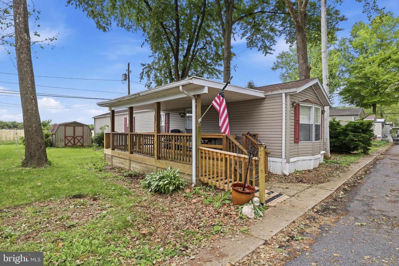 409 Venice Avenue - Photo 1