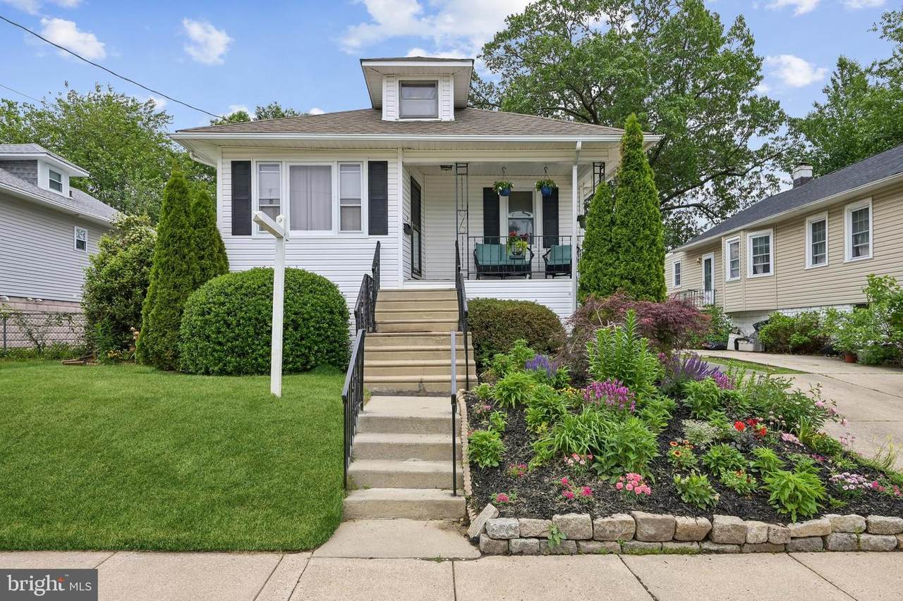 211 Barlow Avenue - Photo 1