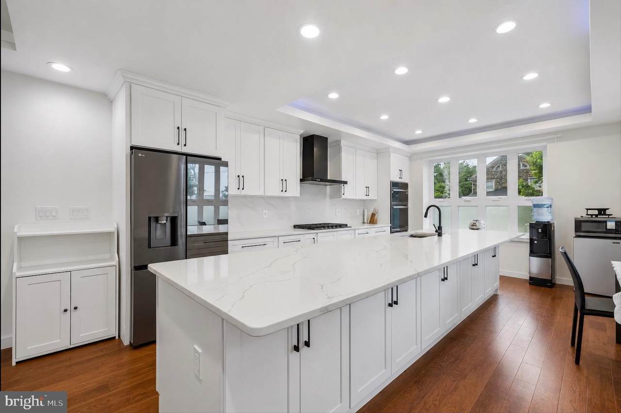 5900 Woodbine Avenue - Photo 1