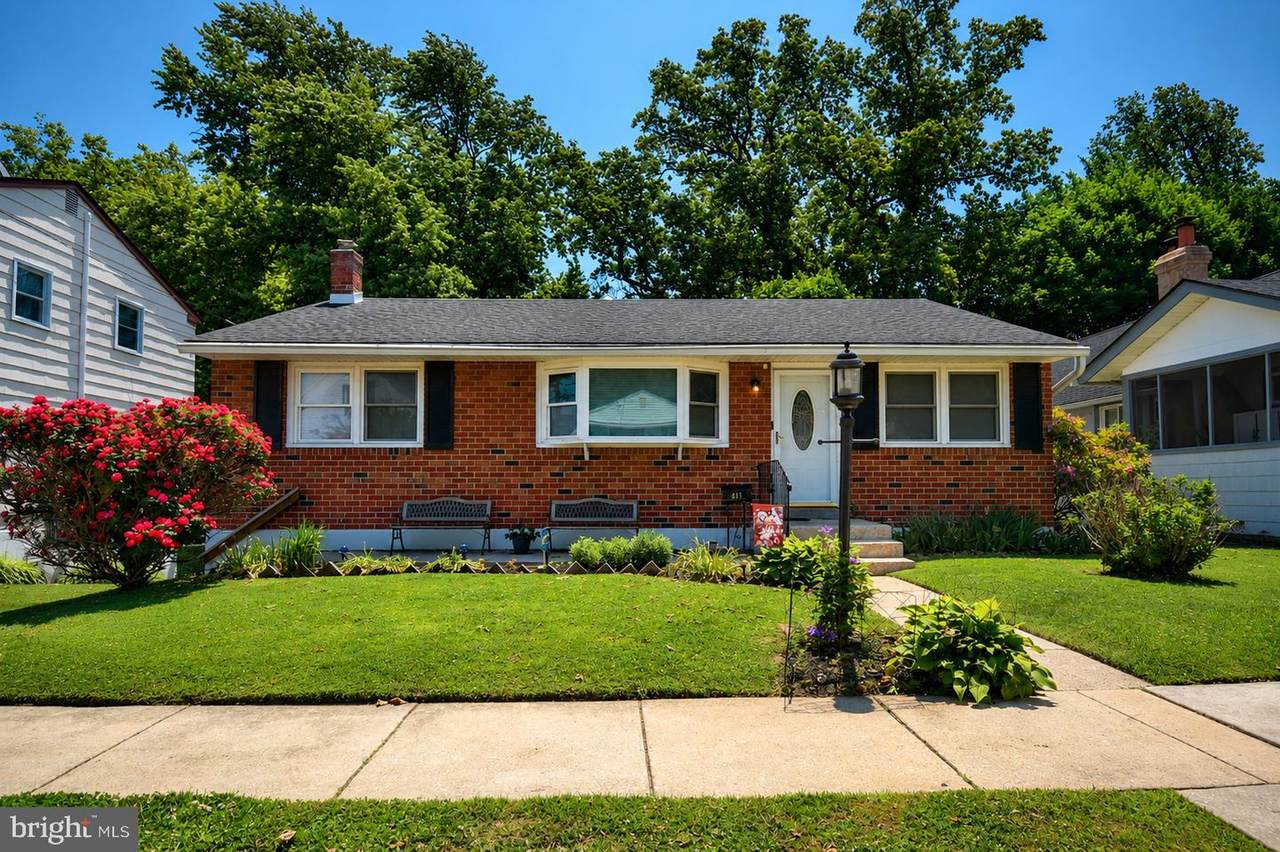 411 Sharp Avenue - Photo 1
