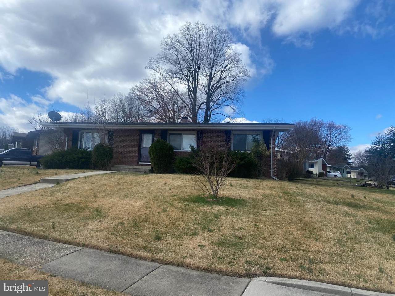 3922 Innerdale Court - Photo 1
