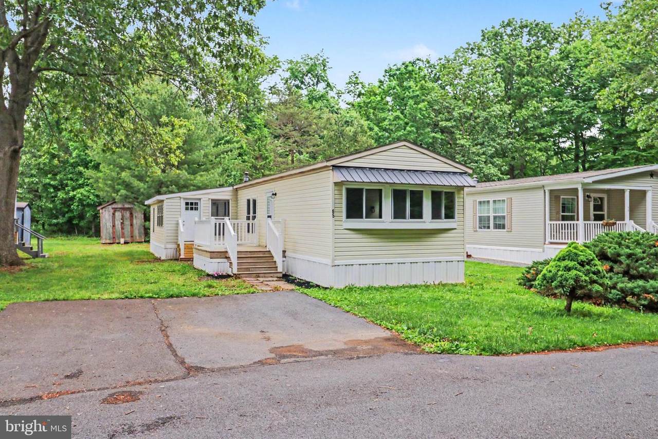 65 Elmer Avenue - Photo 1