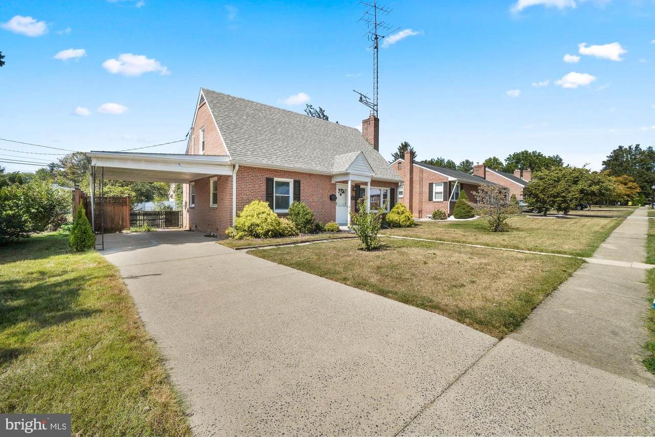https://bt-photos.global.ssl.fastly.net/brightmls/1280_boomver_1_804967214810-2.jpg