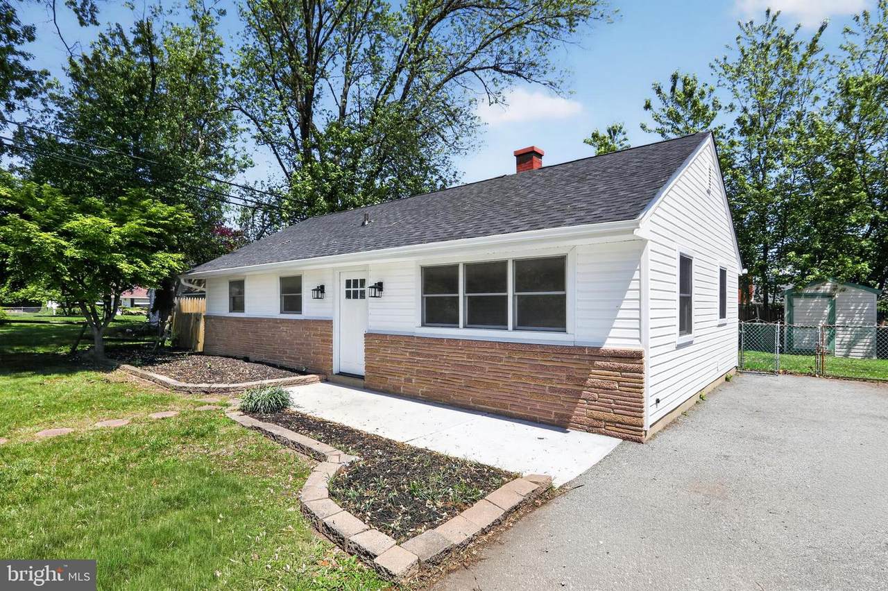 111 Dyer Avenue - Photo 1