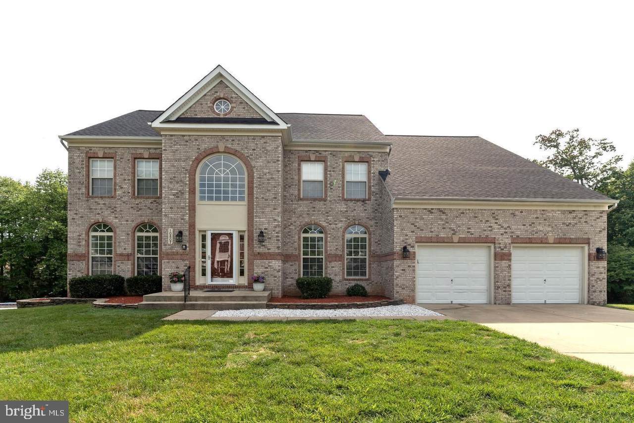 10807 Glenshire Drive - Photo 1