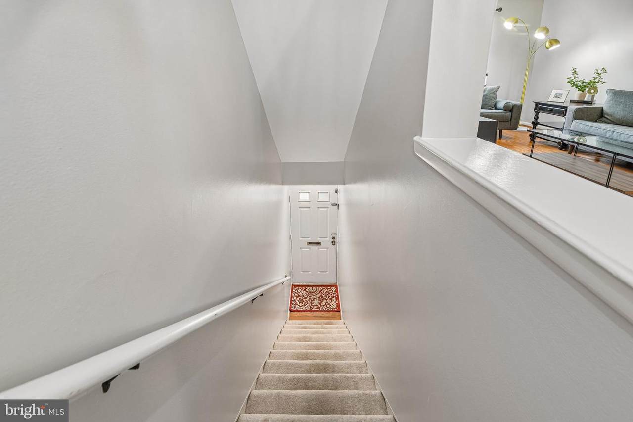 https://bt-photos.global.ssl.fastly.net/brightmls/1280_boomver_1_804968251760-2.jpg