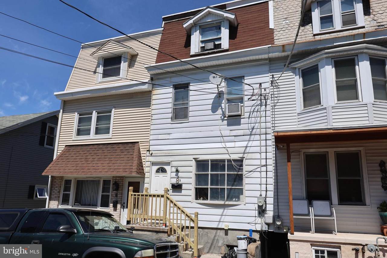 8 19TH Street - Photo 1
