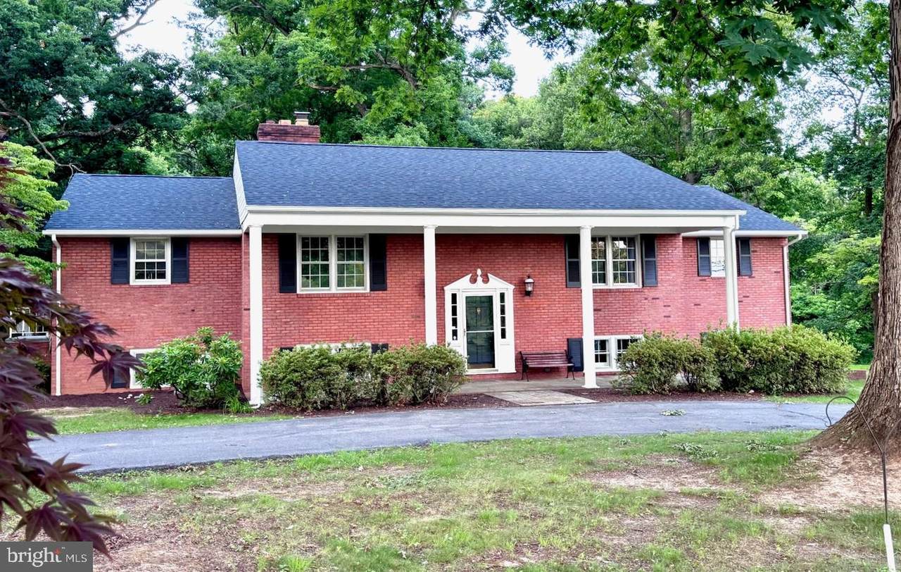 7627 Summit Point Road - Photo 1