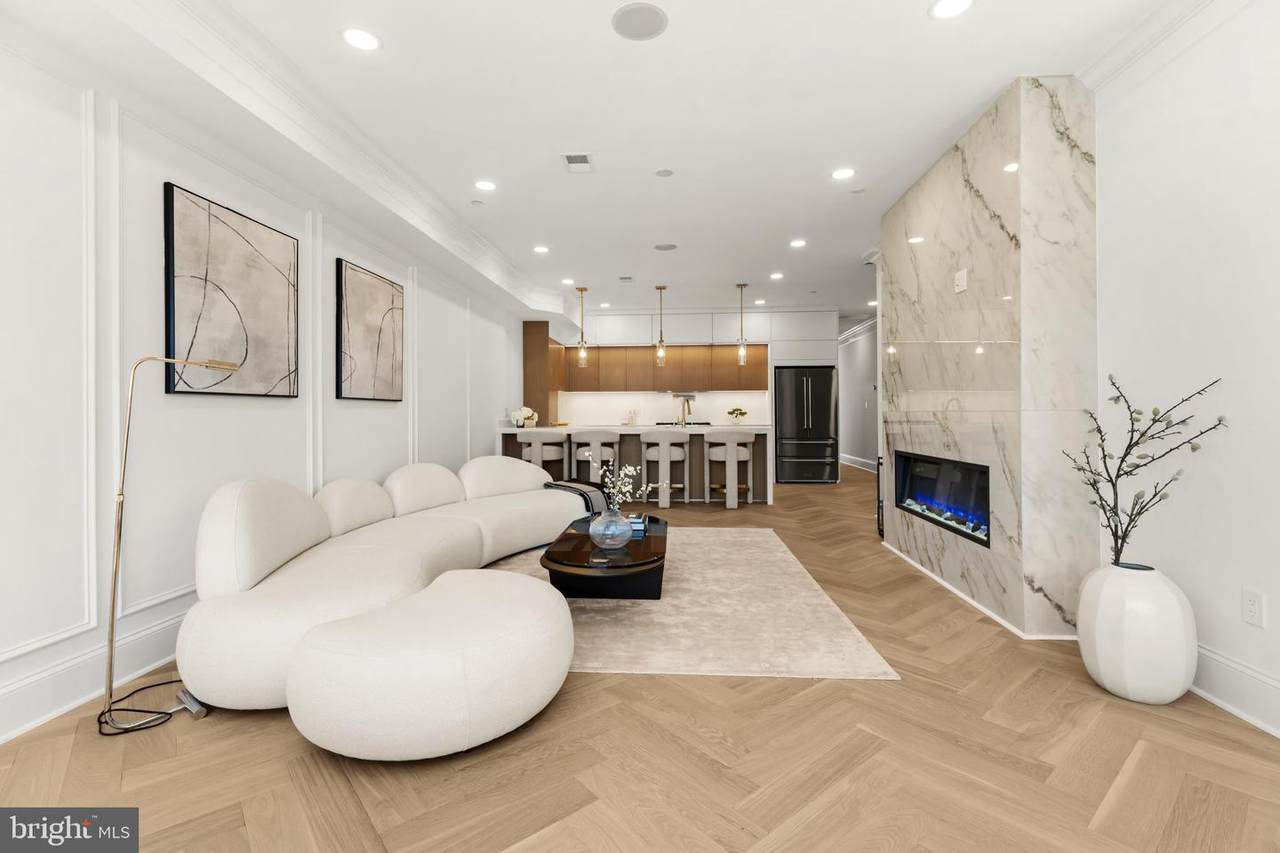 733 Euclid Street - Photo 1