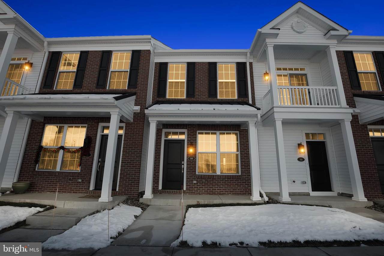 38 Ivy Lane - Photo 1