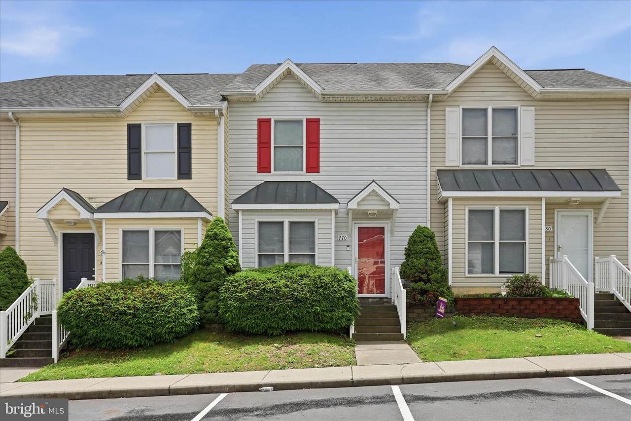770 Merlins Way - Photo 1