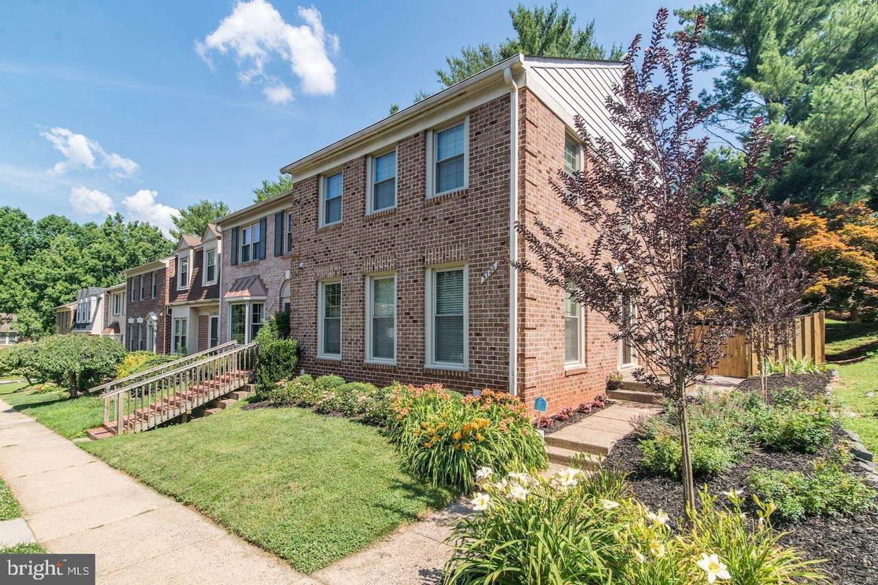 5720 Crownleigh Court - Photo 1