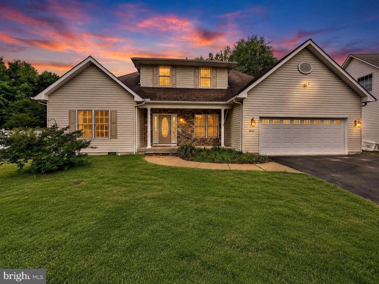 1024 Avalon Court - Photo 1