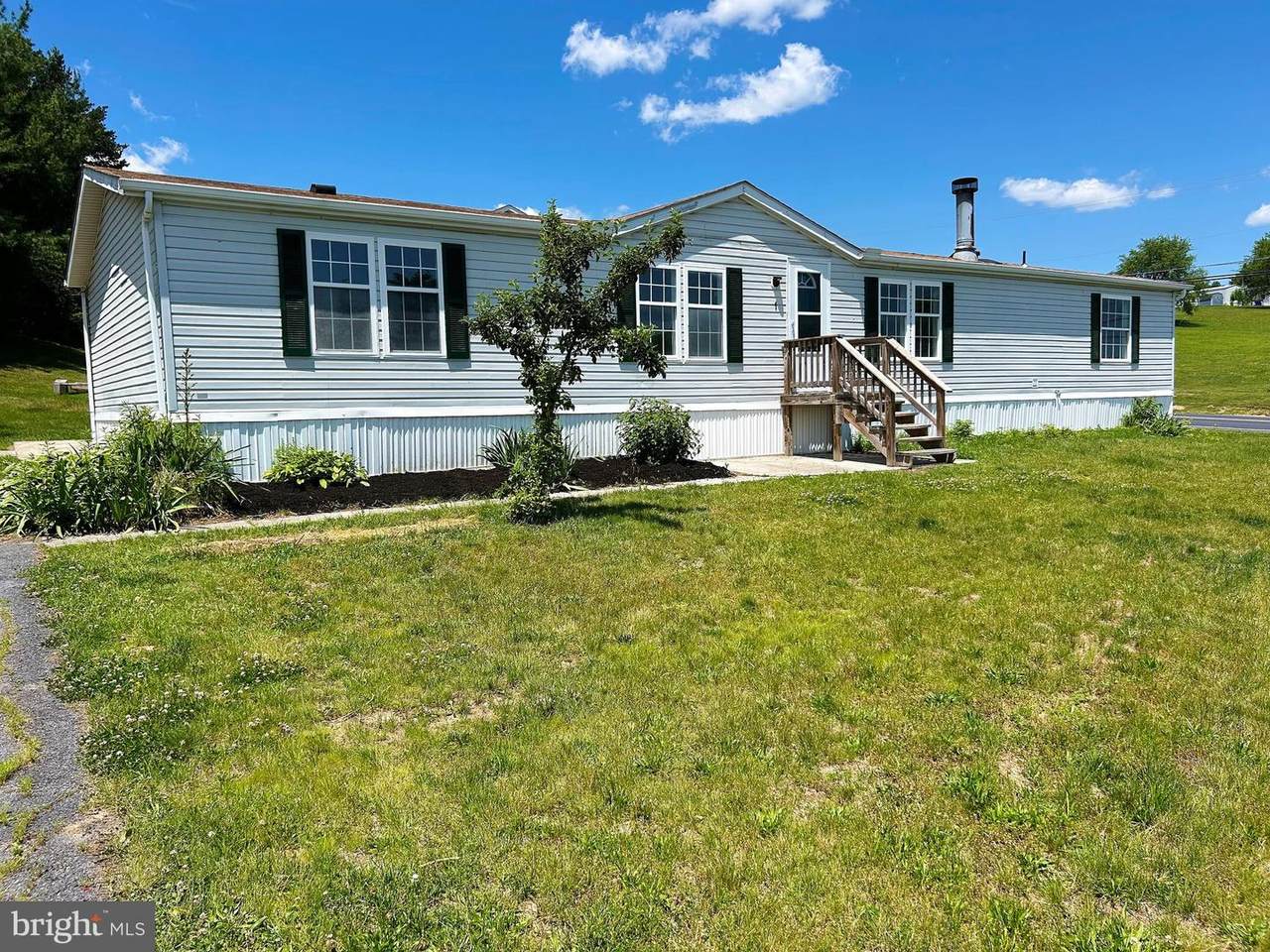 1 North View Drive - Photo 1
