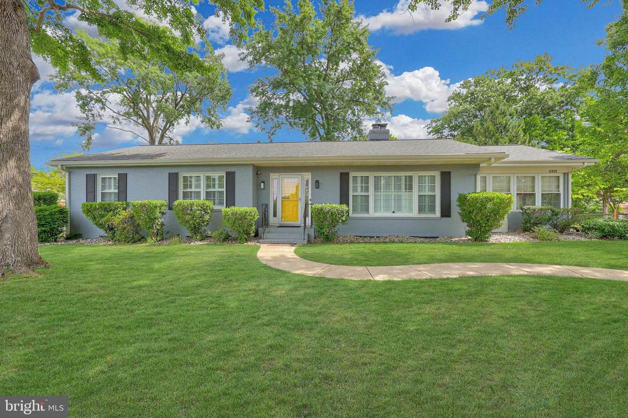 8909 Weir Street - Photo 1