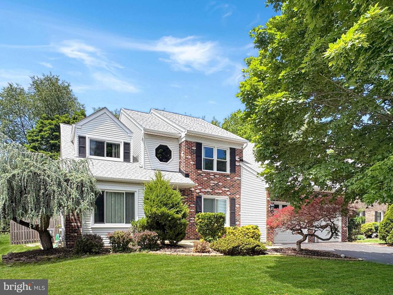 186 Freeland Drive - Photo 1